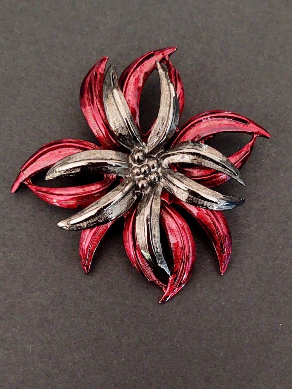 2 tone dark gray and dark red flower brooch